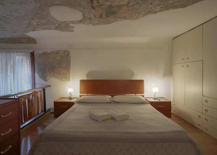 Melusina Fresco Historical Center *